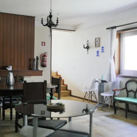 Hostel Mindelo * Mindelo