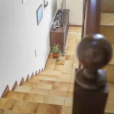 Hostel Mindelo Pensión