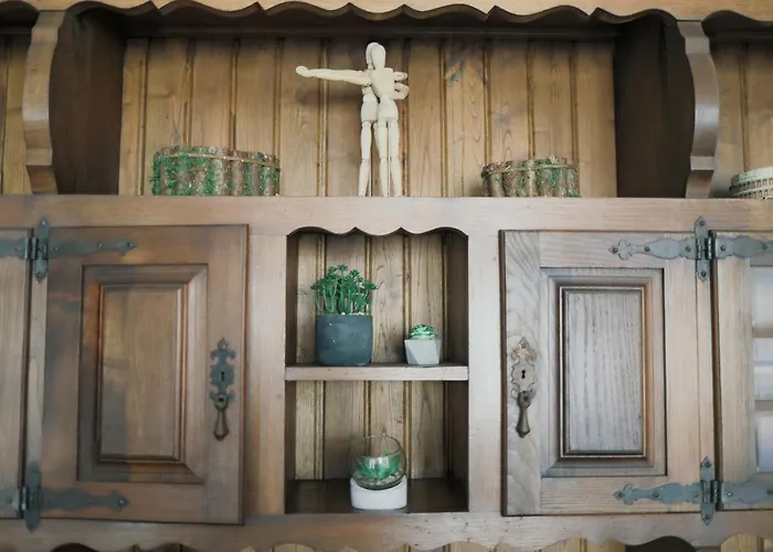 Hostel Mindelo بيت ضيافة *