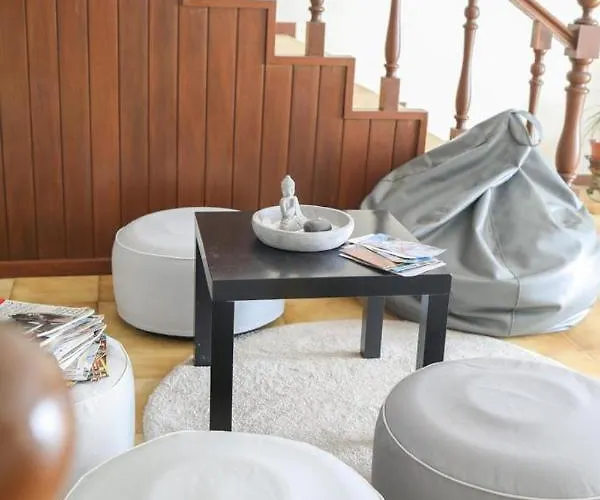 Hostel Mindelo بيت ضيافة منديلو