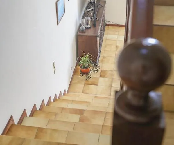 Hostel Mindelo بيت ضيافة