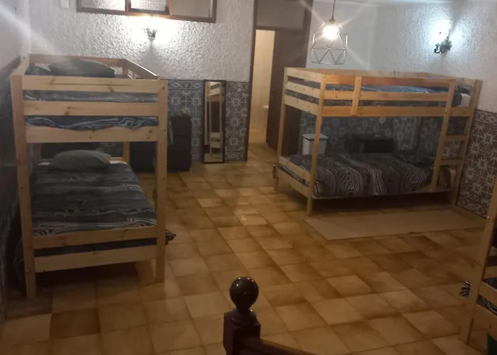 Hostel Mindelo بيت ضيافة منديلو